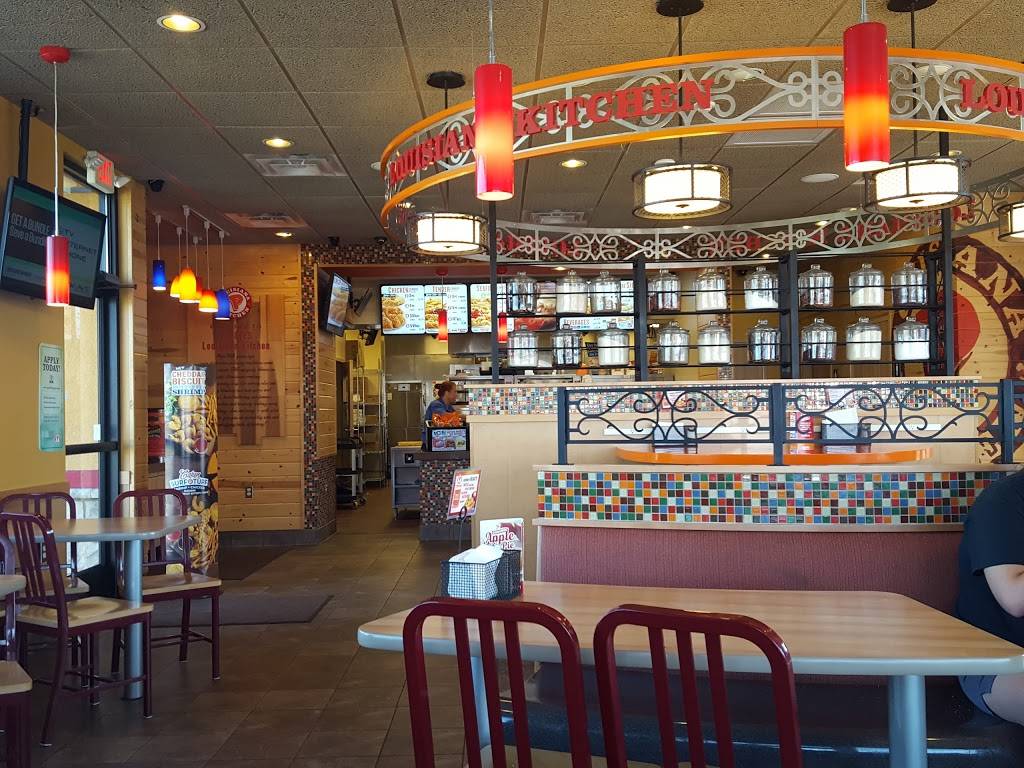 Popeyes Louisiana Kitchen | restaurant | 1205 N Westwood Blvd, Poplar Bluff, MO 63901, USA | 5736862766 OR +1 573-686-2766