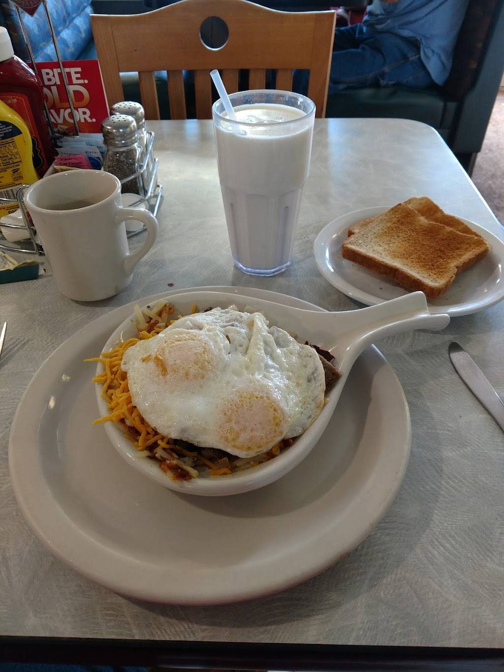 Zacks Diner | restaurant | 202 E Locust St, Fort Branch, IN 47648, USA | 8127531230 OR +1 812-753-1230