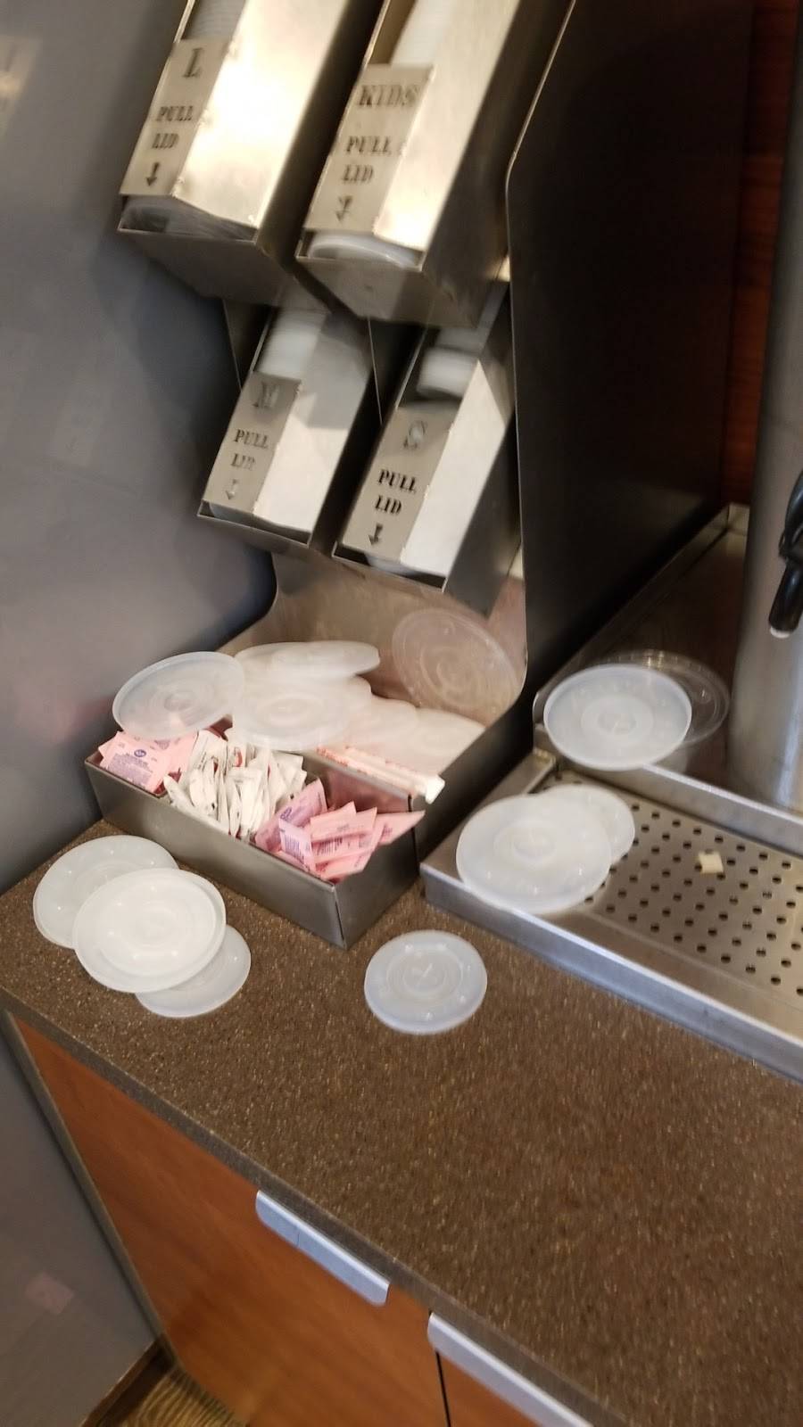 Wendys | restaurant | 9225 NW 39th Ave, Gainesville, FL 32606, USA | 3523365930 OR +1 352-336-5930