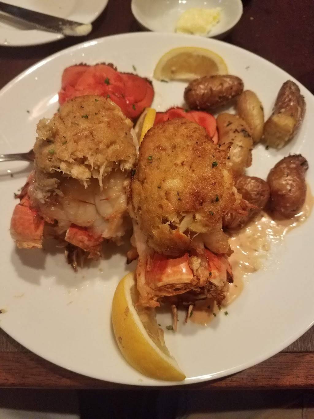 Off Shore Restaurant & Pub Bar | restaurant | 225 Ocean Ave, Point Pleasant Beach, NJ 08742, USA | 7328922848 OR +1 732-892-2848