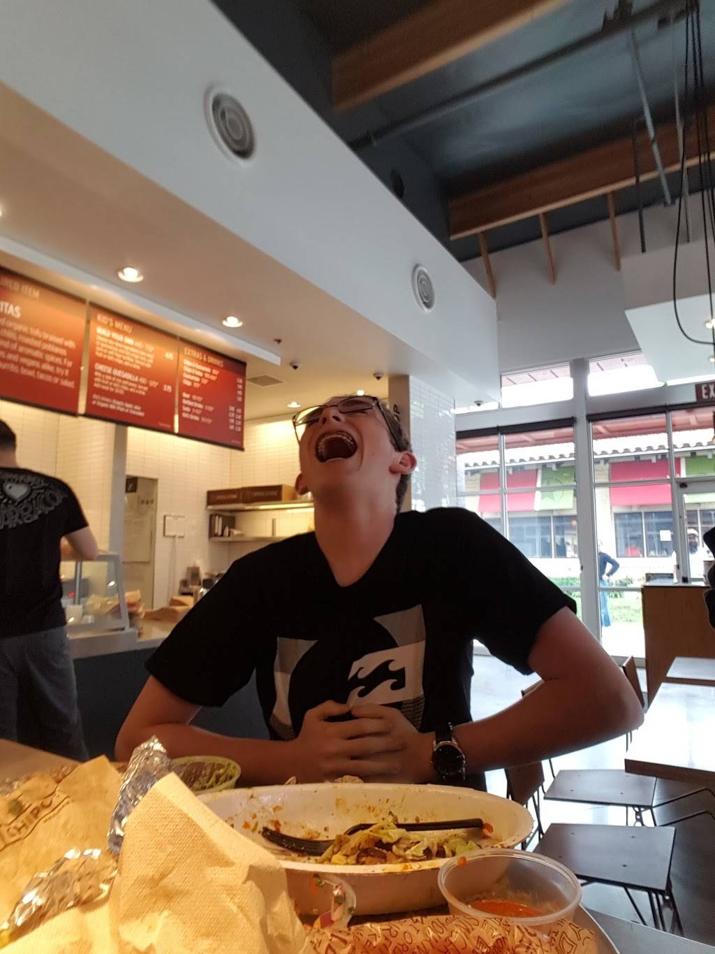 Chipotle Mexican Grill | restaurant | 608 Huntington Dr, Monrovia, CA 91016, USA | 6262393033 OR +1 626-239-3033