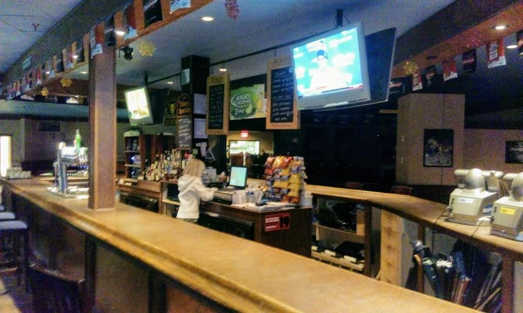 Shooters snooker and billiard parlour | restaurant | 1448 Lawrence Ave E, North York, ON M4A 2V6, Canada | 4167507787 OR +1 416-750-7787