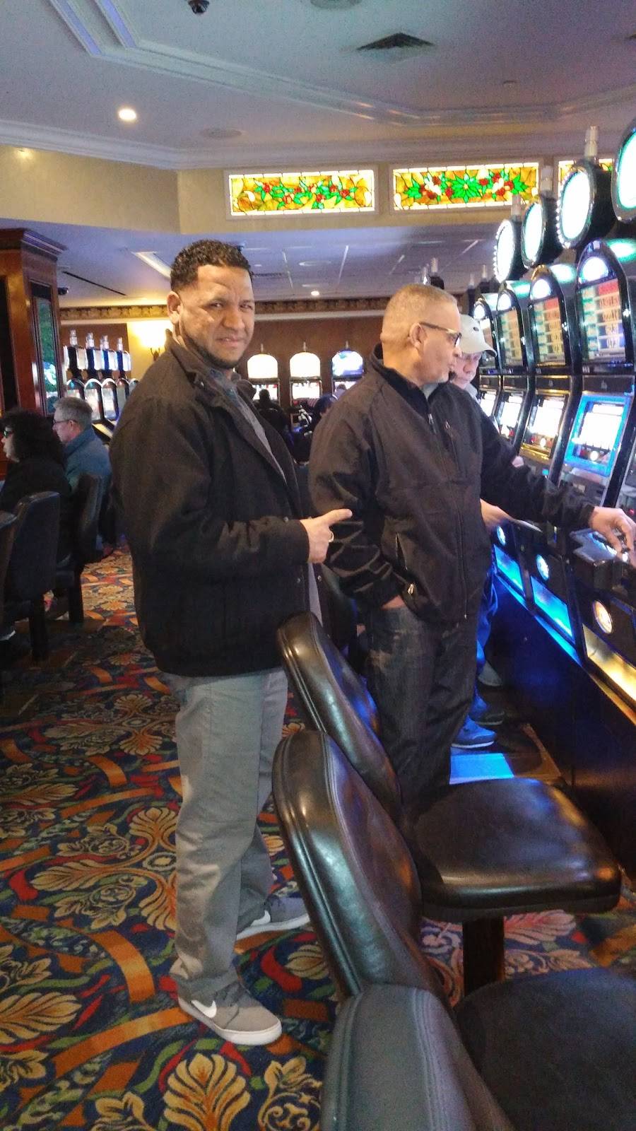 Empire Terrace | restaurant | 810 Yonkers Ave, Yonkers, NY 10704, USA | 9144572457 OR +1 914-457-2457