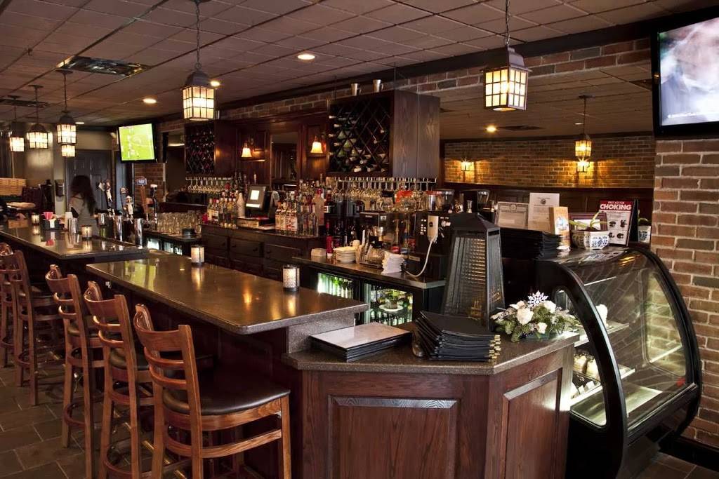 The Hollow Bistro & Brew | restaurant | 10641 Main St, Clarence, NY 14031, USA | 7167597351 OR +1 716-759-7351