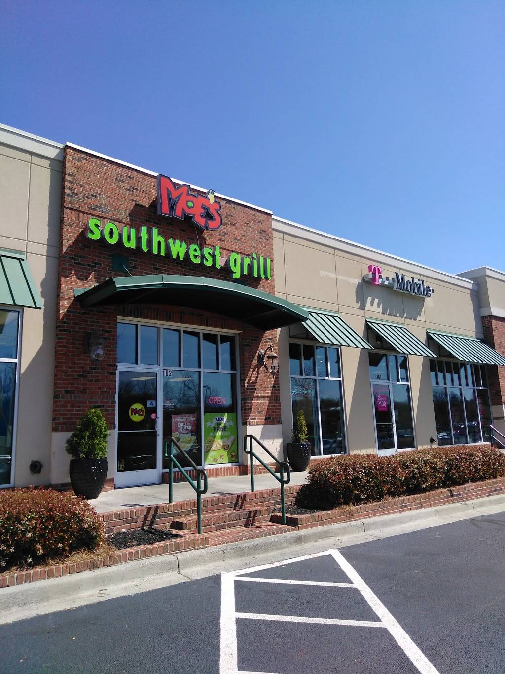 Moes Southwest Grill | restaurant | 1910 Cinema Dr, Rock Hill, SC 29730, USA | 8039806637 OR +1 803-980-6637