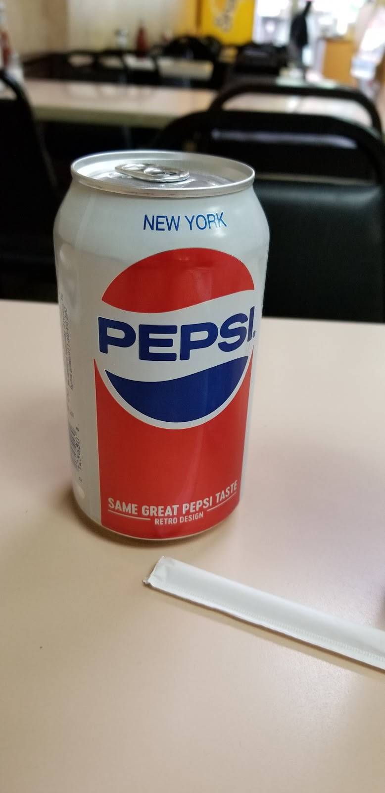 Columbus Deli | restaurant | 6610 18th Ave, Brooklyn, NY 11204, USA | 7182368623 OR +1 718-236-8623