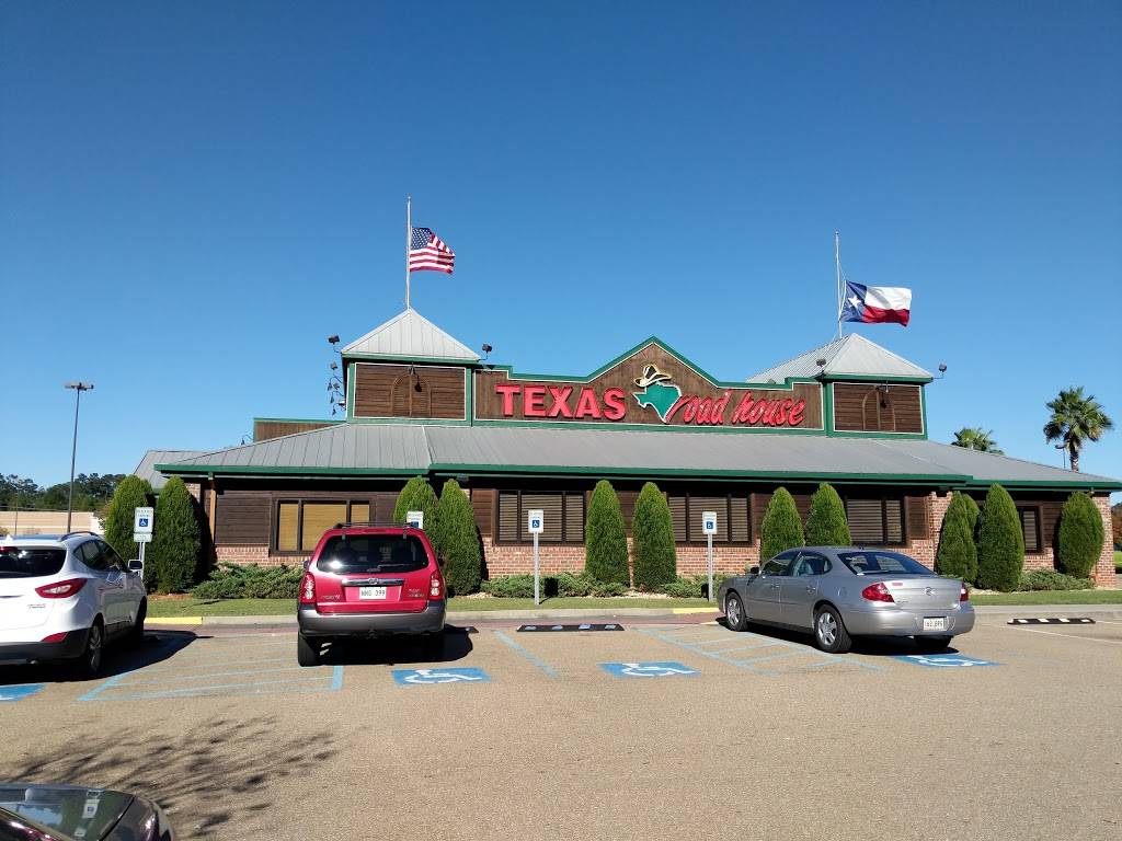 Texas Roadhouse | restaurant | 6025 Pinnacle Pkwy, Covington, LA 70433, USA | 9858678008 OR +1 985-867-8008