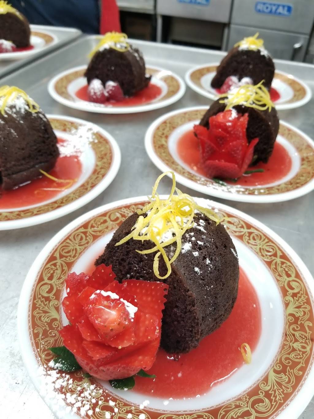 Robinhill Restaurant | restaurant | 16499, 16441 Old U.S. 27, Lansing, MI 48906, USA | 5173720217 OR +1 517-372-0217