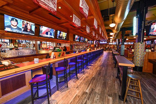 Brothers Bar & Grill | restaurant | 255 S Meridian St, Indianapolis, IN 46225, USA | 3176242767 OR +1 317-624-2767