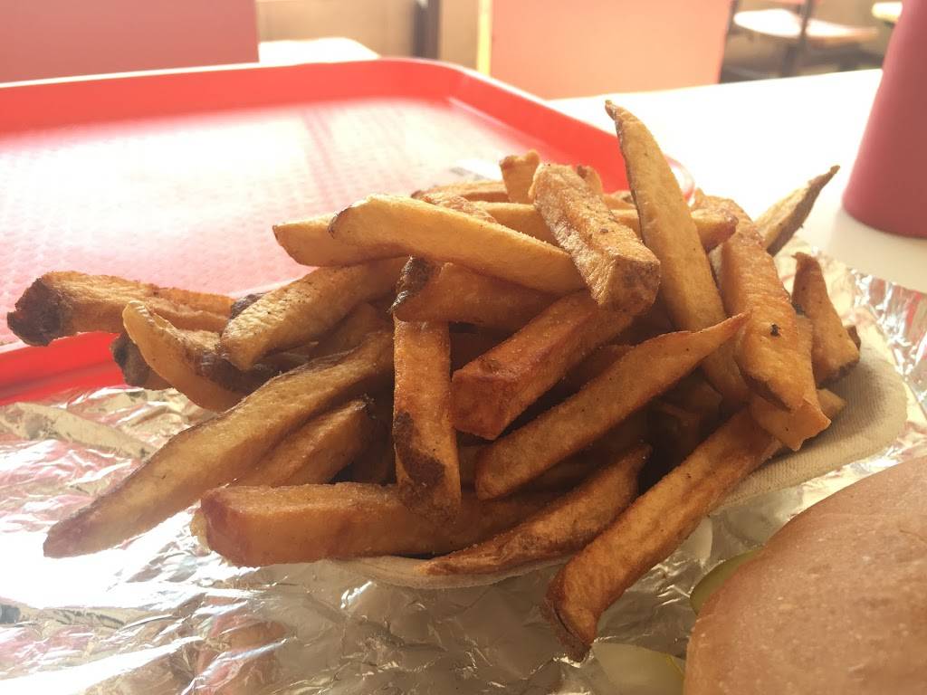 Jumbo Burgers | restaurant | 685 Runnymede Rd, Toronto, ON M6S 3A4, Canada | 4167636961 OR +1 416-763-6961