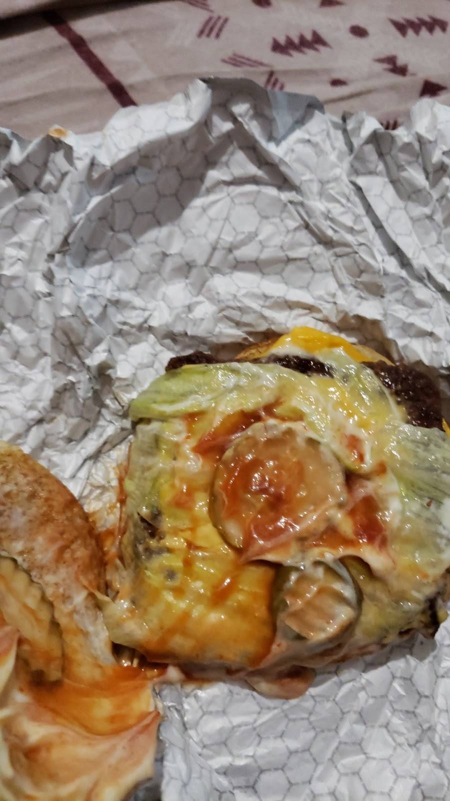 Wendys | restaurant | 3025 W Peoria Ave, Phoenix, AZ 85029, USA | 6029436306 OR +1 602-943-6306