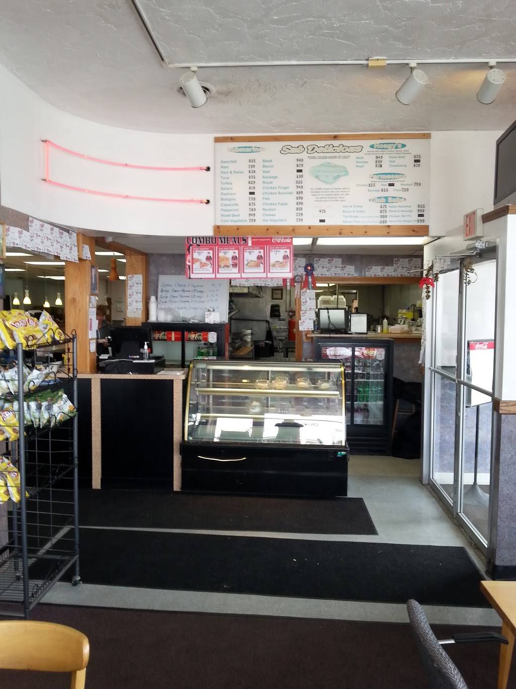 Sub Delicious | restaurant | 15 Locust St, Lockport, NY 14094, USA | 7164346667 OR +1 716-434-6667