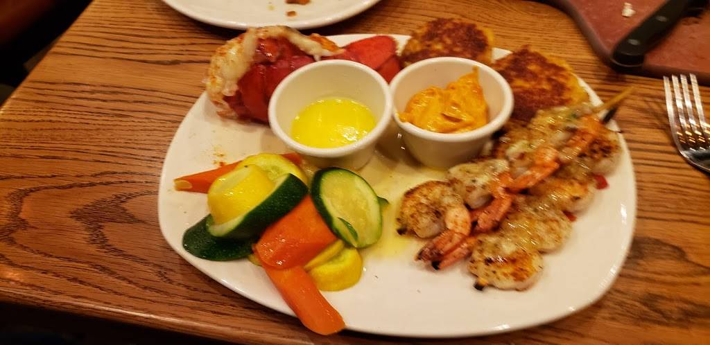 Outback Steakhouse | restaurant | 380 Town Center Dr, York, PA 17408, USA | 7177574363 OR +1 717-757-4363