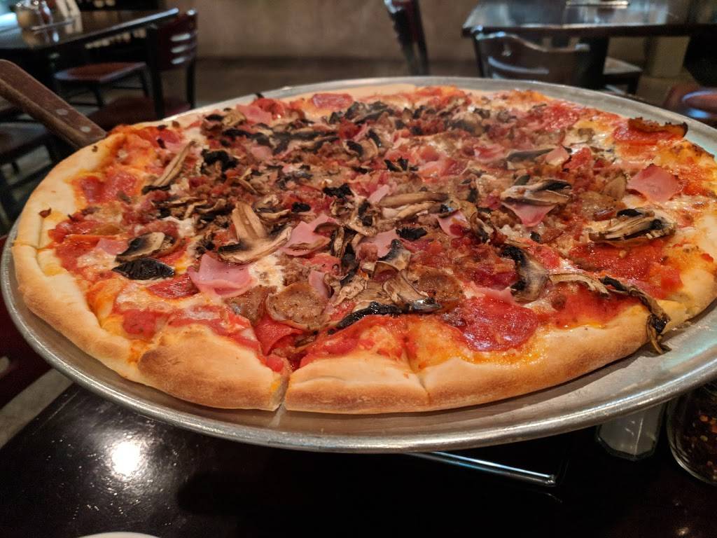46th St. New York Style Pizzeria/Bulverde Road | restaurant | 22250 Bulverde Rd, San Antonio, TX 78261, USA | 2104904684 OR +1 210-490-4684