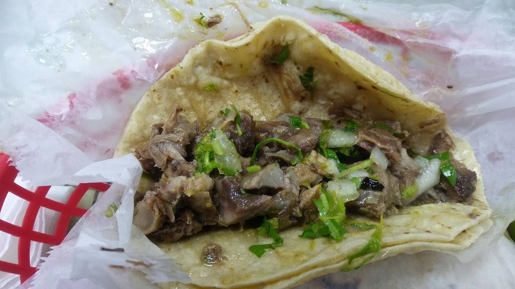 Birrieria Patinos Ocotlan | restaurant | 3813 W 26th St, Chicago, IL 60623, USA | 7732774116 OR +1 773-277-4116