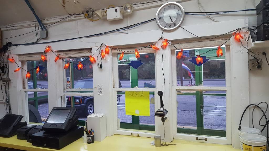 CONRADS DRIVE-IN SEAFOOD | restaurant | 835 Massachusetts Ave, Lunenburg, MA 01462, USA | 9785826115 OR +1 978-582-6115