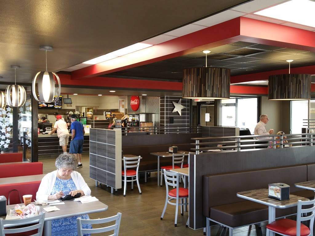 Hardees | restaurant | 9201 Lee Hwy, Ooltewah, TN 37363, USA | 4232385499 OR +1 423-238-5499