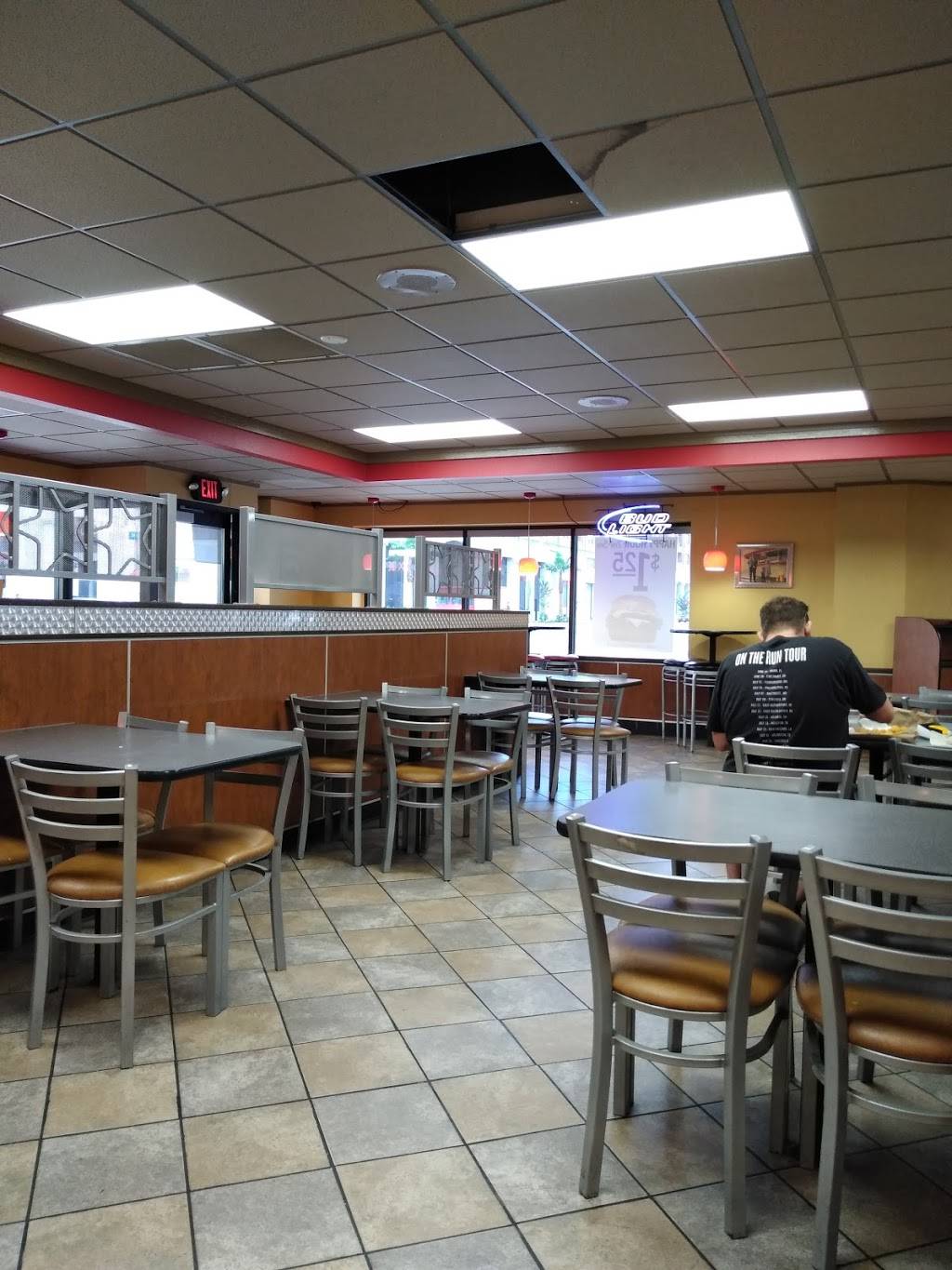 Carls Jr. | restaurant | 106 Olympic Blvd, Los Angeles, CA 90015, USA | 2137467767 OR +1 213-746-7767