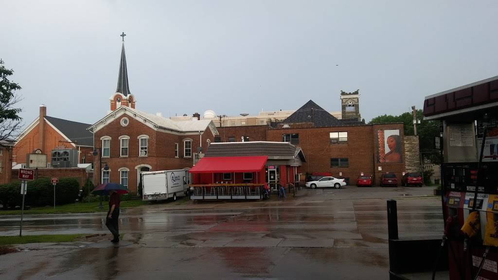 Caseys | restaurant | 204 N Dubuque St, Iowa City, IA 52245, USA | 3193377155 OR +1 319-337-7155