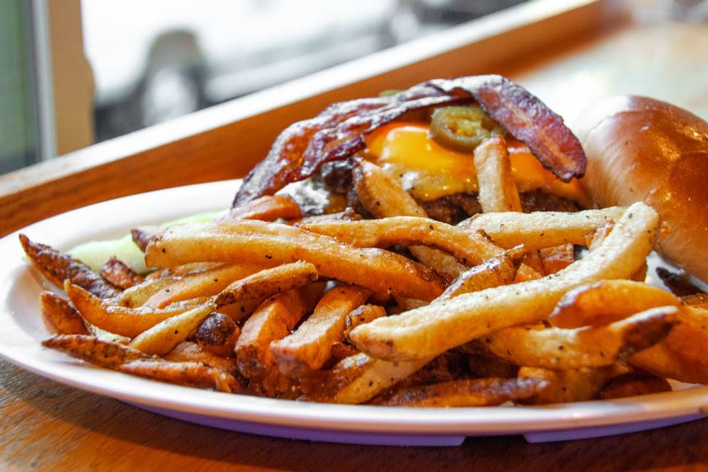 J&Bs Blue Ribbon Bar and Grill | restaurant | 5230 W Bluemound Rd, Milwaukee, WI 53208, USA | 4144431844 OR +1 414-443-1844