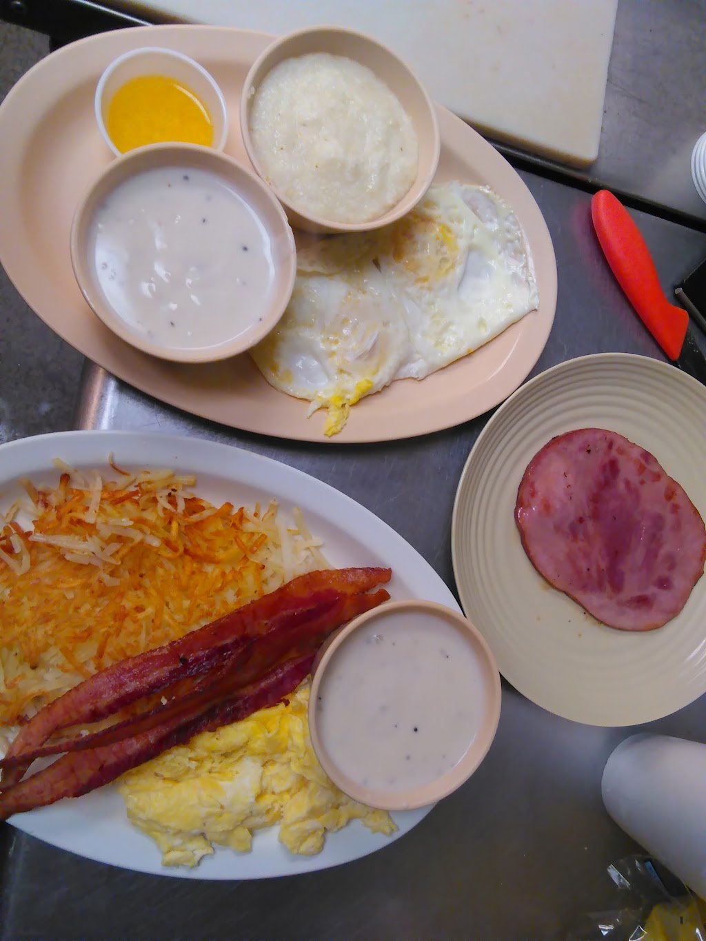 Strouds Diner | restaurant | 558 AR-365, Mayflower, AR 72106, USA | 5014709828 OR +1 501-470-9828