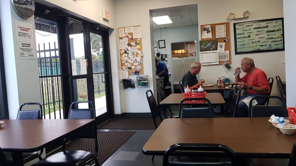 Airgate Cafe | cafe | 2022 Aero Cir, New Smyrna Beach, FL 32168, USA | 3864780600 OR +1 386-478-0600