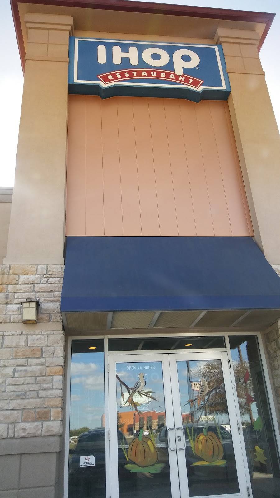 IHOP | restaurant | 1500 SW Loop 410, San Antonio, TX 78227, USA | 2106757775 OR +1 210-675-7775