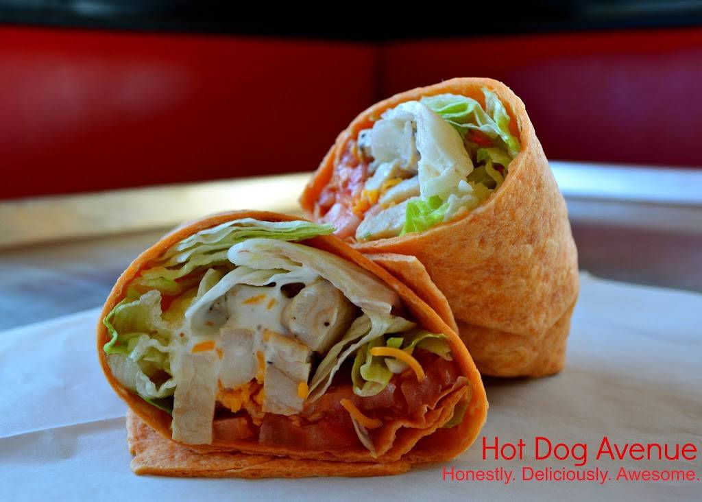 Hot Dog Avenue | restaurant | 1321 Wisconsin Dells Pkwy, Wisconsin Dells, WI 53965, USA | 6082532728 OR +1 608-253-2728