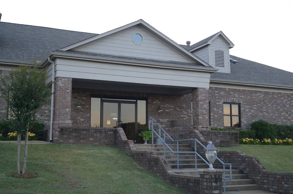 The Clubhouse Restaurant at Fair Oaks & Bogies Bar | restaurant | 220 Fairoaks Dr, Oakland, TN 38060, USA | 9018138919 OR +1 901-813-8919