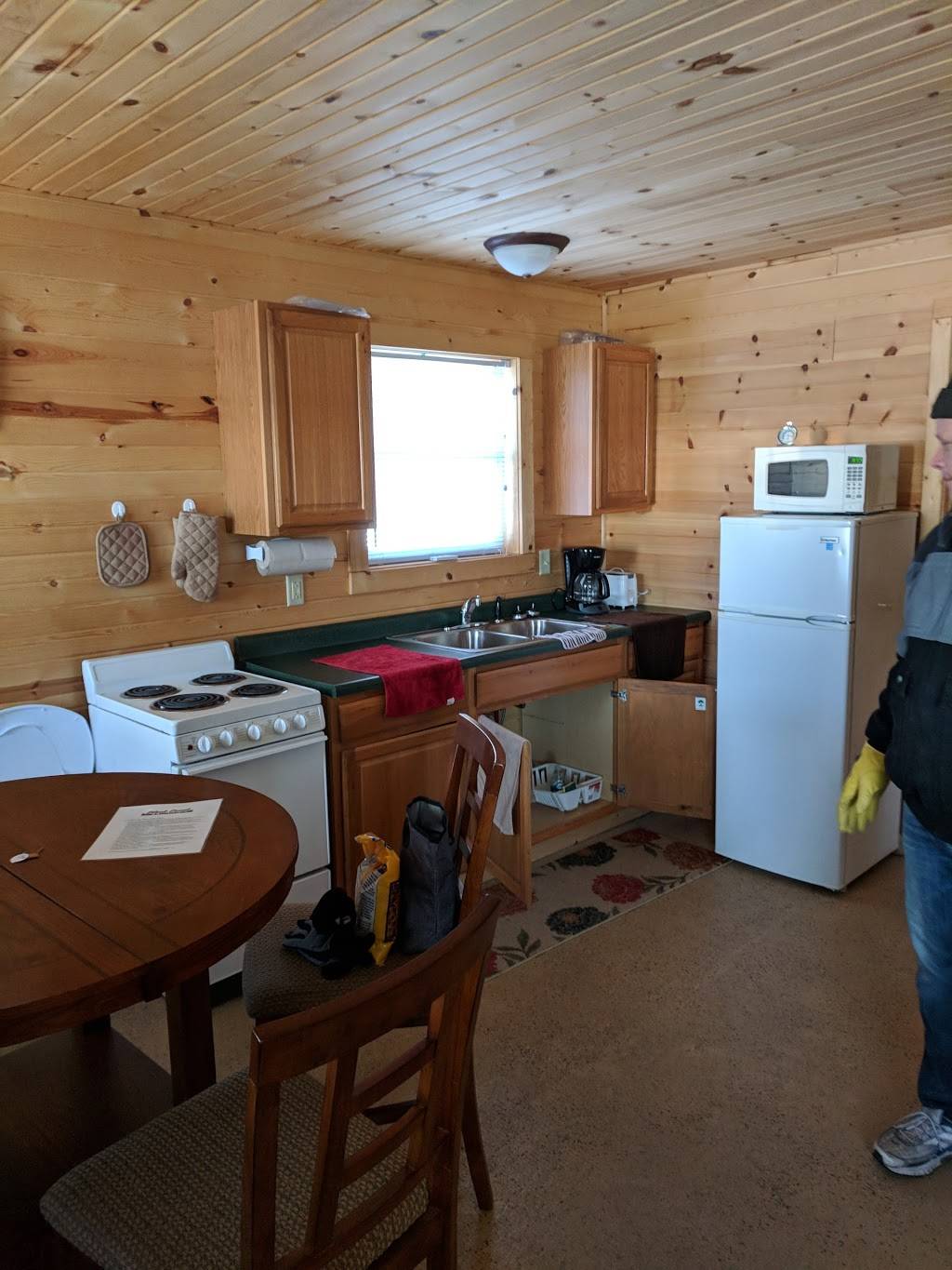 Black Creek Lodge | restaurant | S13231 County Hwy H, Fairchild, WI 54741, USA | 7153342102 OR +1 715-334-2102