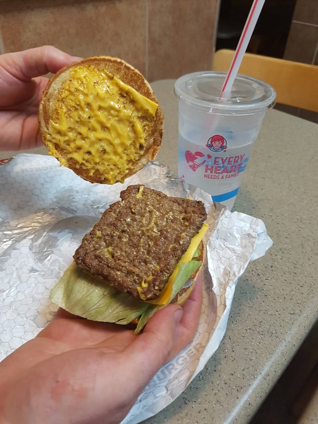 Wendys | restaurant | 5420 Manatee Ave W, Bradenton, FL 34209, USA | 9417490577 OR +1 941-749-0577