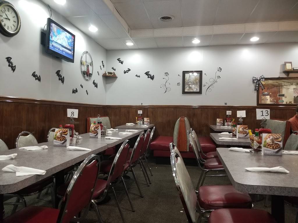 Marseilles Family Restaurant | restaurant | 550 E Bluff St, Marseilles, IL 61341, USA | 8157953111 OR +1 815-795-3111
