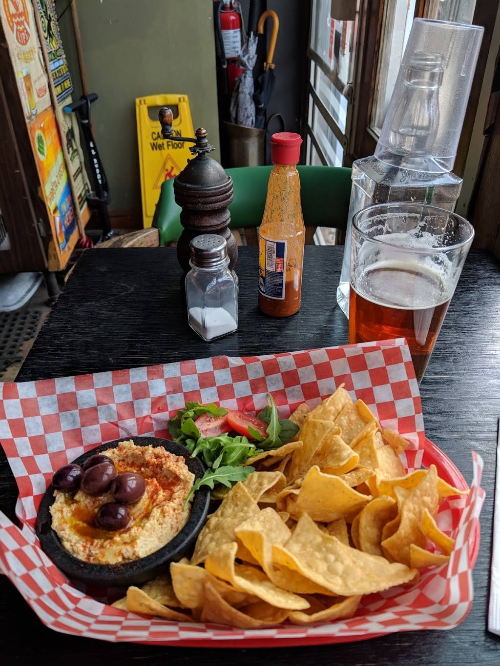 E.L.Ruddy | restaurant | 1371 Dundas St W, Toronto, ON M6J 1X8, Canada | 6473510423 OR +1 647-351-0423