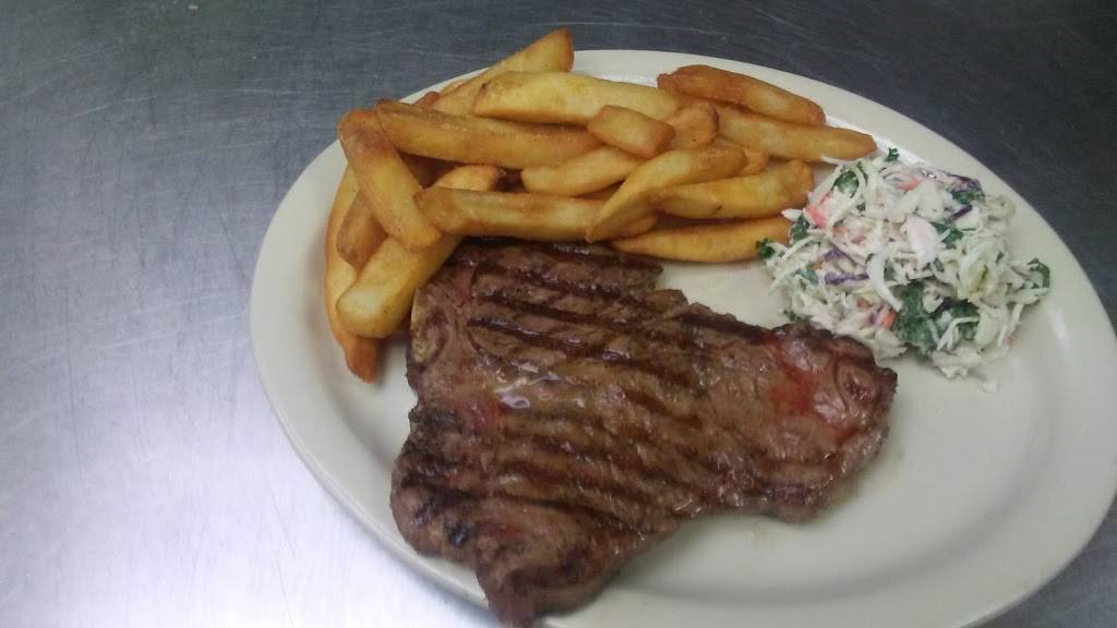 Rusty Cannon Pub | restaurant | 730 W Stassney Ln #120, Austin, TX 78745, USA | 5124945271 OR +1 512-494-5271