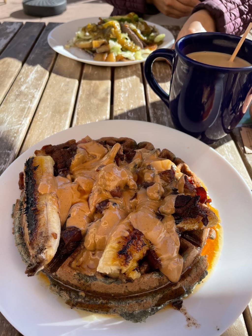 The Hidden Kitchen | restaurant | 113 N Ocean Ave, Cayucos, CA 93430, USA | 8059957030 OR +1 805-995-7030