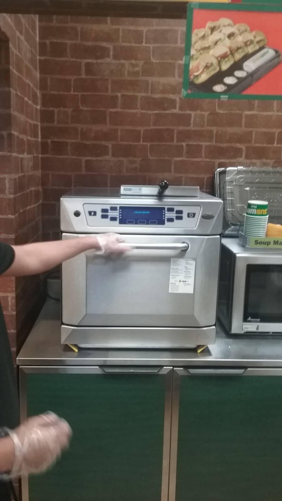 Subway Restaurants | restaurant | Concorde Green Shopping Center, 159 E N Ave #10, Glendale Heights, IL 60139, USA | 6308716000 OR +1 630-871-6000