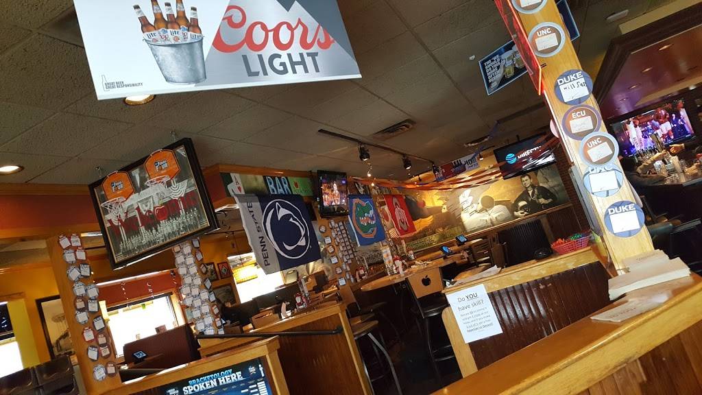Applebees Grill + Bar | restaurant | 901 N Spence Ave, Goldsboro, NC 27534, USA | 9197515800 OR +1 919-751-5800