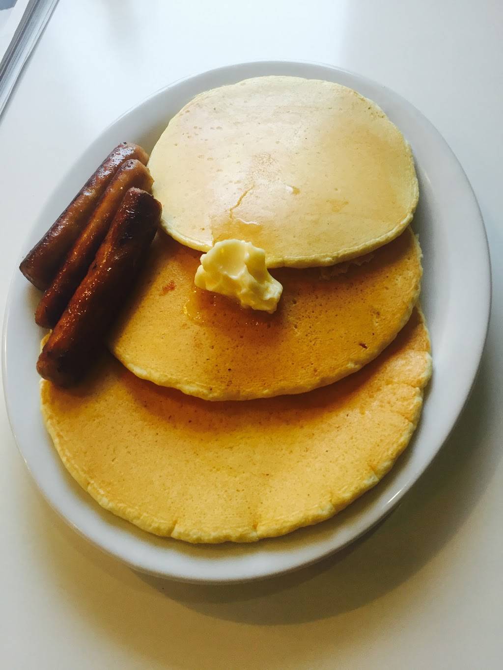 Cindys Restaurant | restaurant | 15 Capella Ct, Nepean, ON K2E 7X1, Canada | 6137279362 OR +1 613-727-9362