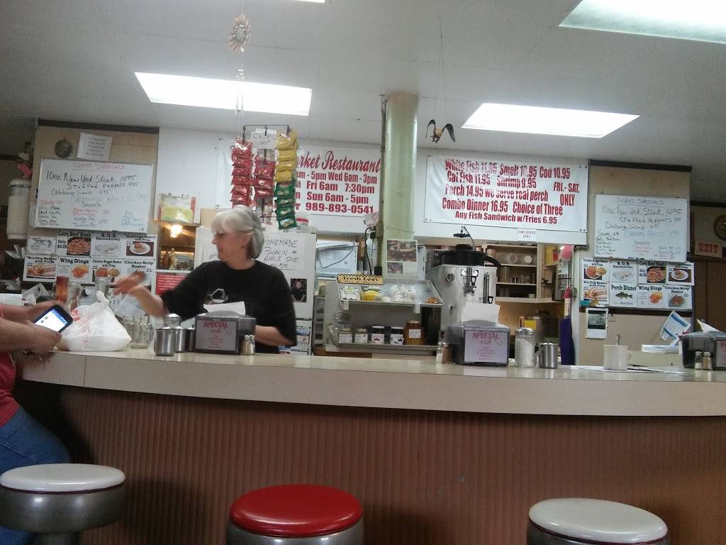 Chuckies Bay County Flea Market | restaurant | 108 Adams St, Bay City, MI 48708, USA | 9898930541 OR +1 989-893-0541