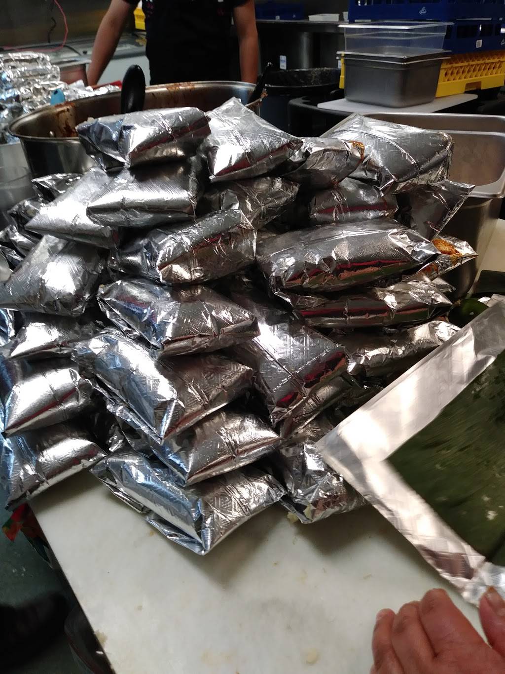 Restaurante Los Angeles | restaurant | 2213 S Military Hwy, Chesapeake, VA 23320, USA | 7572333318 OR +1 757-233-3318