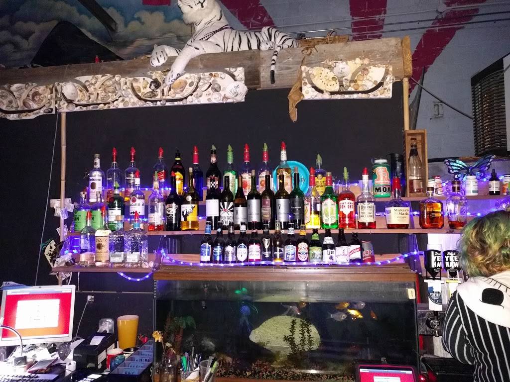 Bar Marley | restaurant | 760 Stone St NW, Knoxville, TN 37917, USA | 8652015765 OR +1 865-201-5765