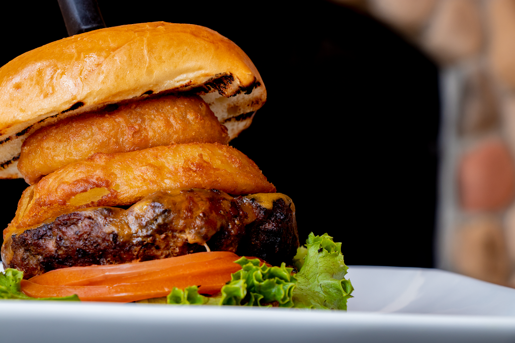 Fireside Bar & Grill | restaurant | 385 Boston Post Rd, Orange, CT 06477, USA | 4752099411 OR +1 475-209-9411