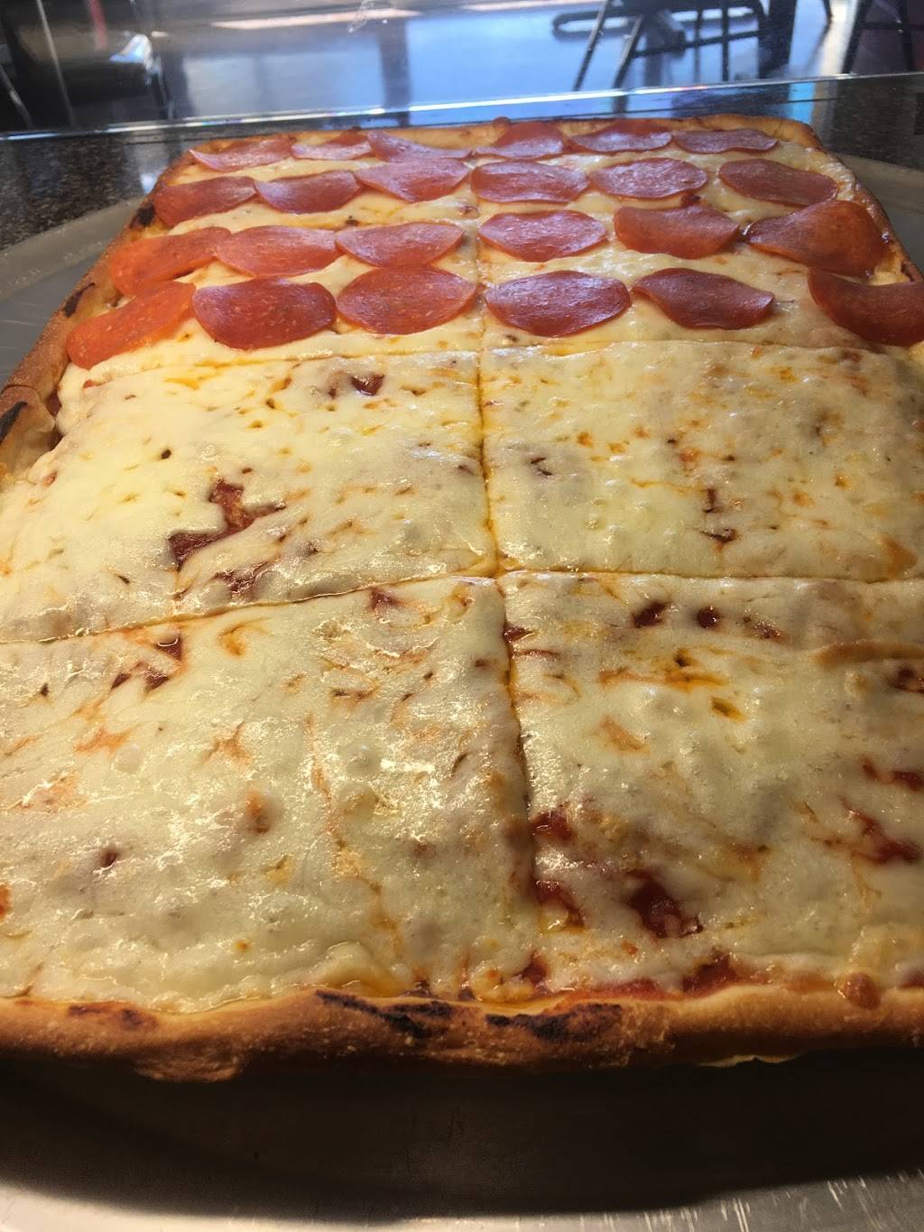 Pizza Express | restaurant | 2602 SW 19th Avenue Rd #104, Ocala, FL 34471, USA | 3528778630 OR +1 352-877-8630