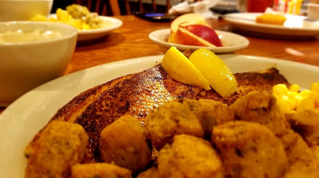 Cracker Barrel Old Country Store | restaurant | 1251 N Watson Rd, Arlington, TX 76006, USA | 8176335477 OR +1 817-633-5477