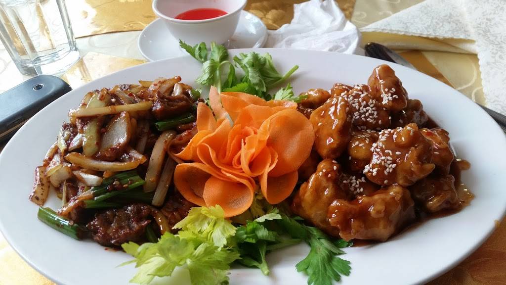 Red Star | restaurant | 13944 Michigan Ave, Dearborn, MI 48126, USA | 3135811451 OR +1 313-581-1451