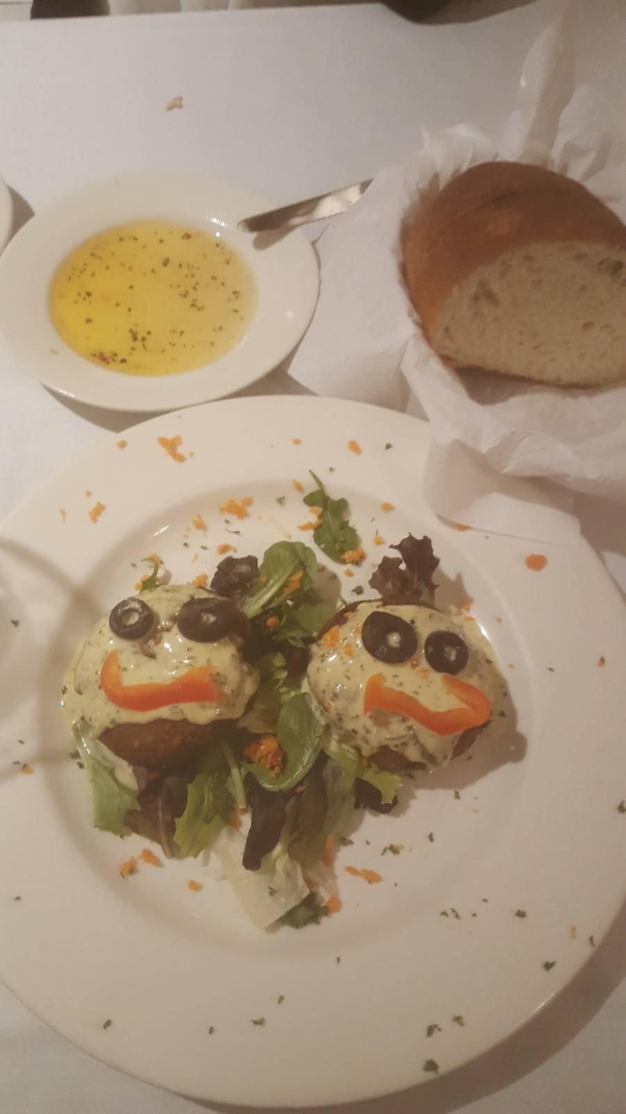 Luccianos Cafe | restaurant | 52 Gilcreast Rd, Londonderry, NH 03053, USA | 6034322442 OR +1 603-432-2442