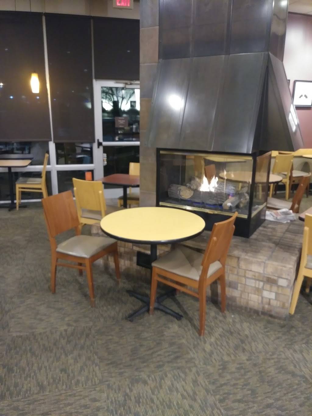 Captain Ds | restaurant | 7000 Reading Rd, Cincinnati, OH 45237, USA | 5137314967 OR +1 513-731-4967