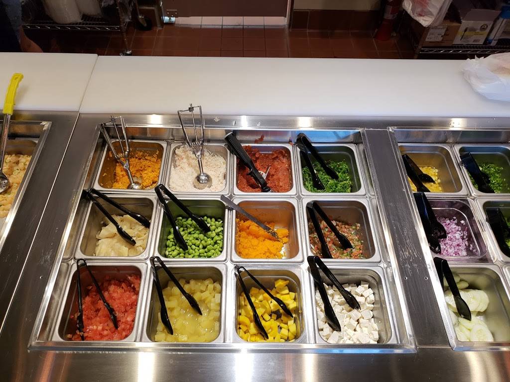 Poki & maki | restaurant | 110 S Mountain Ave unit d, Upland, CA 91786, USA | 9099317565 OR +1 909-931-7565