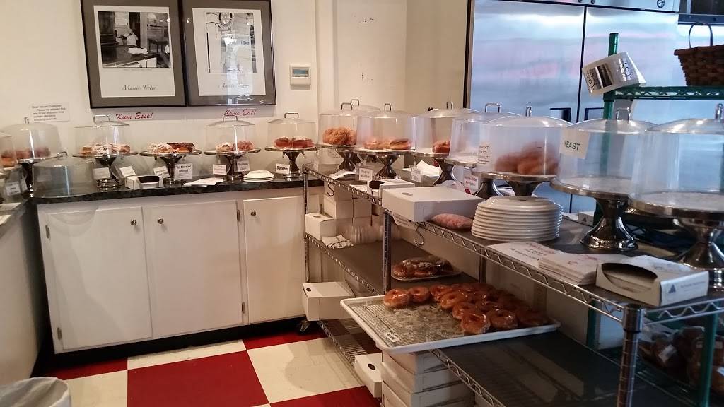 Mamies Cafe & Homemade | restaurant | 110 E Allegheny St, Martinsburg, PA 16662, USA | 8147939122 OR +1 814-793-9122