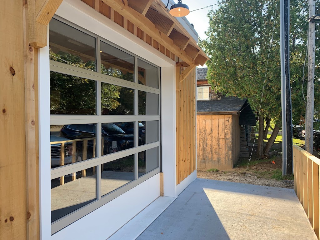 Junction Bar & Grill | restaurant | 4472 M-75, Walloon Lake, MI 49796, USA | 2315356006 OR +1 231-535-6006